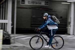 Best Backpack for Cycle Commuting: Ridesafe Bags | Ultimate Backpack Traveler Guide: Tips, Destinations & Budget Hacks